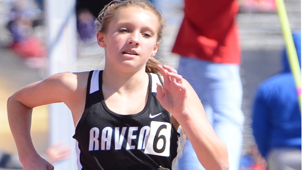 Freshman finds KU Relays gold in 3,200